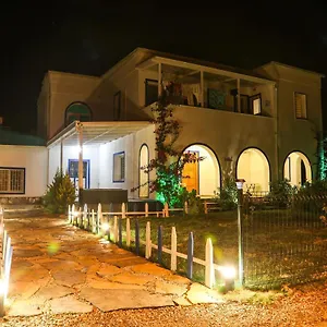 Yaliyani Motel